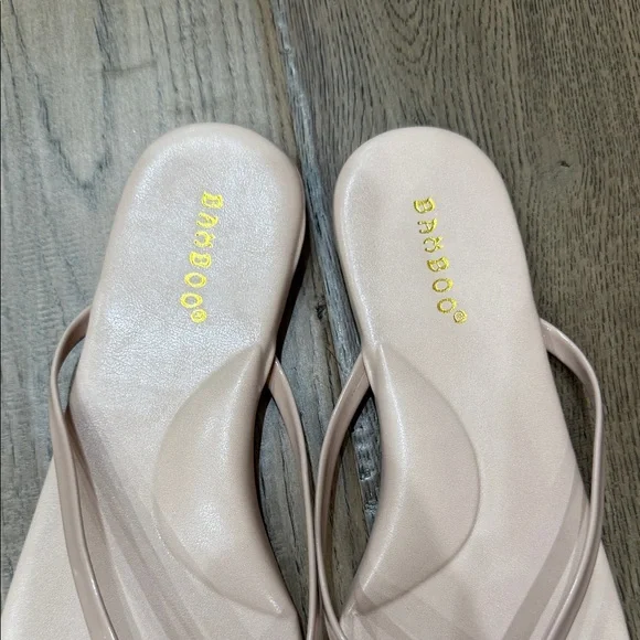 BAMBOO Light Pink Sandals - Picture 2 of 5